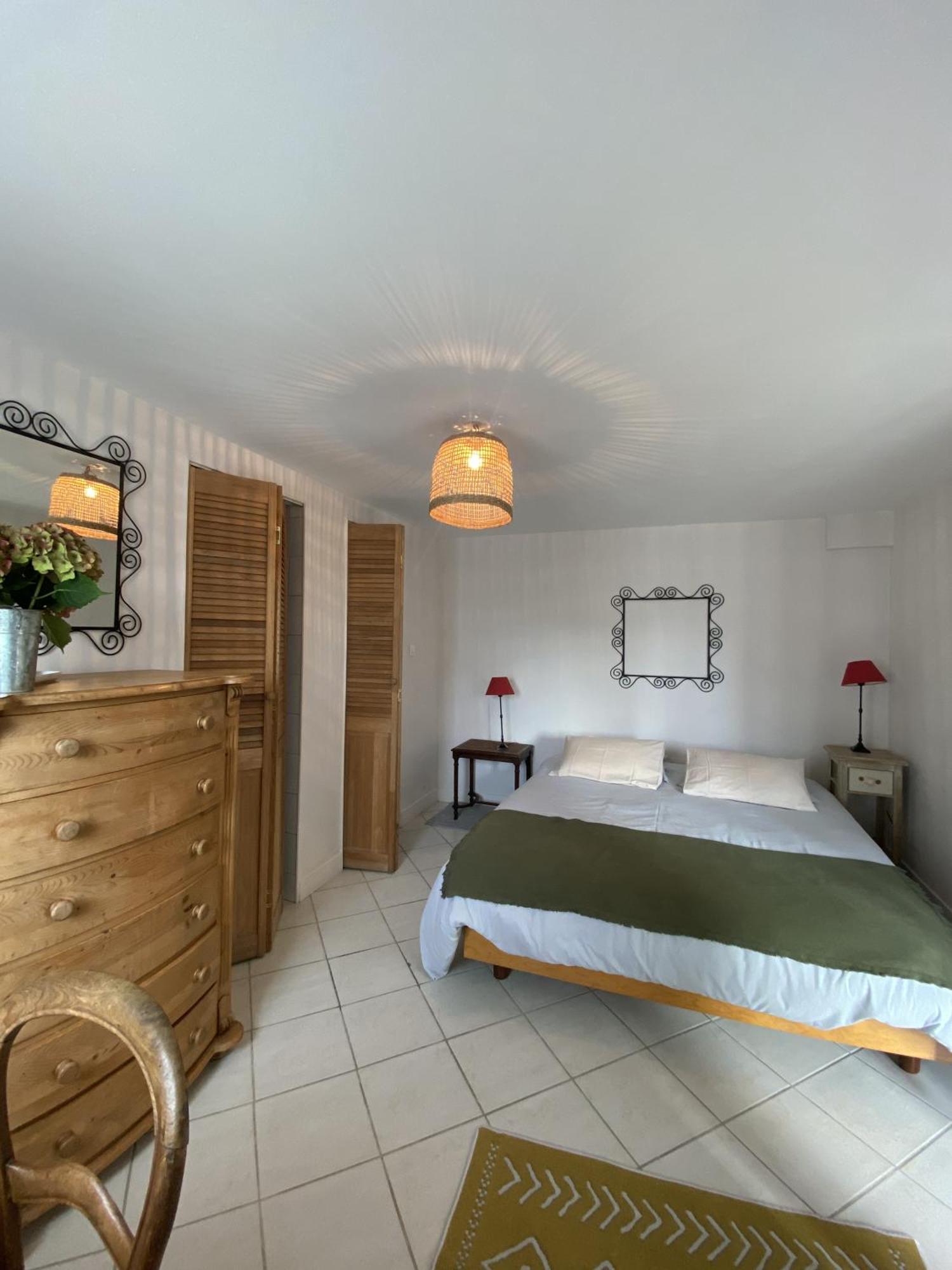 Bed and Breakfast La Clef Du Four Plesder Exterior foto