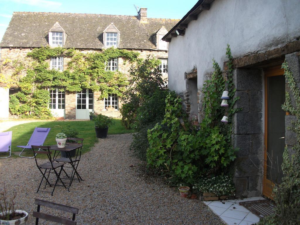 Bed and Breakfast La Clef Du Four Plesder Exterior foto